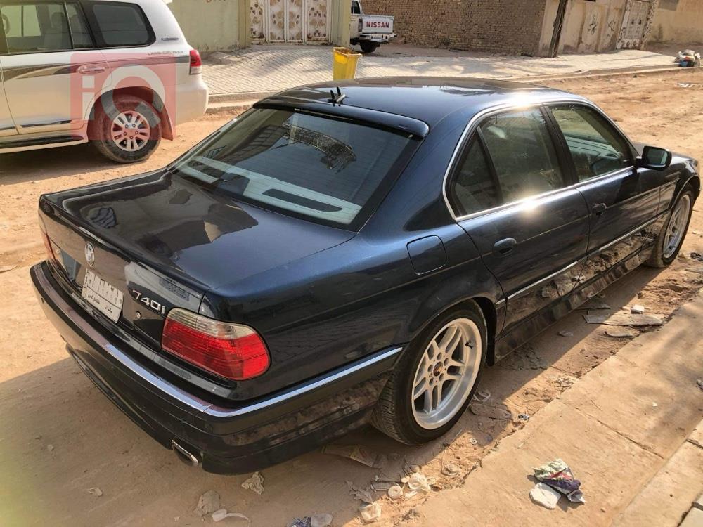 بي ام دبليو الفئة 7